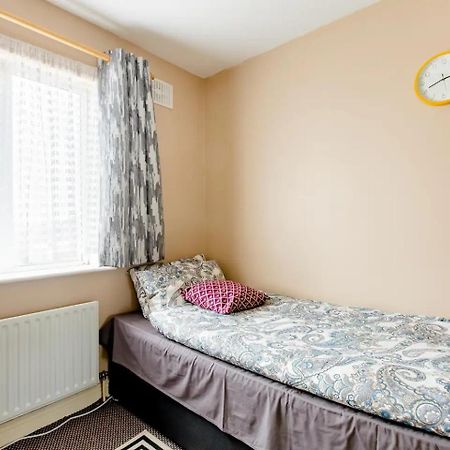 Cosy Single Private Room Near Dublin Airport Сордс Екстер'єр фото